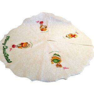 Vintage Christmas Tree Skirt Morgan Inc Feather Finchley 1980s Birds Chicks Felt